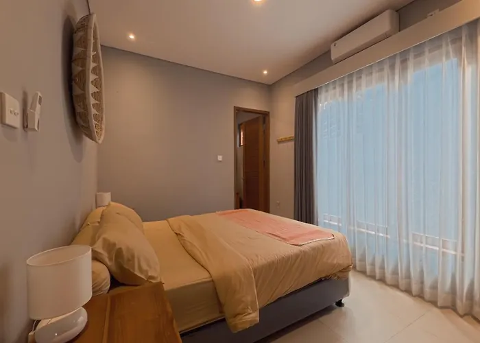 Istirahat And Recovery Villa *