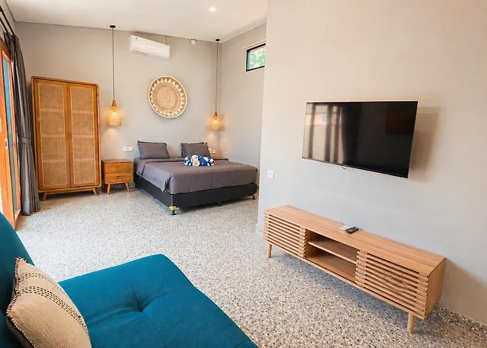Istirahat And Recovery Villa *